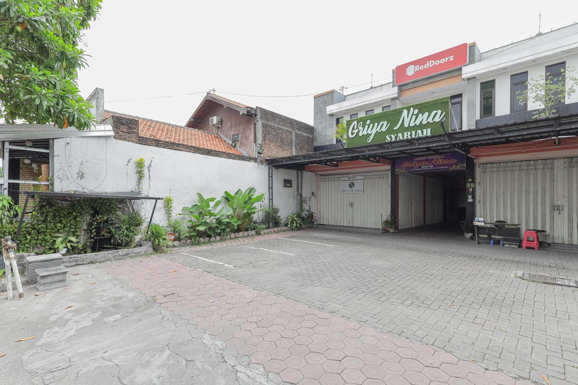 Reddoorz At Pondok Candra スラバヤ エクステリア 写真