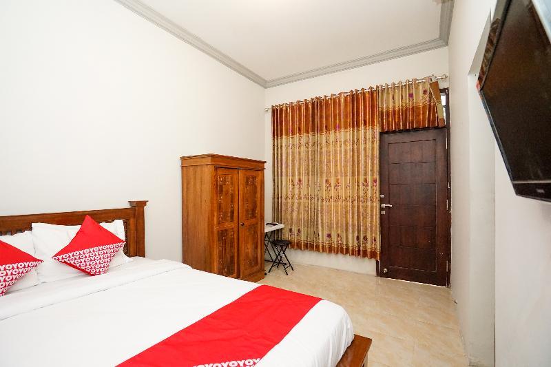 Reddoorz At Pondok Candra スラバヤ エクステリア 写真